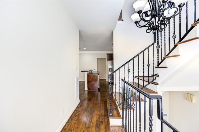 5813 Washington Avenue B, Houston, TX 77007