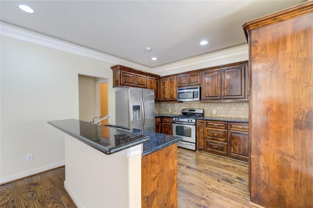 5813 Washington Avenue B, Houston, TX 77007