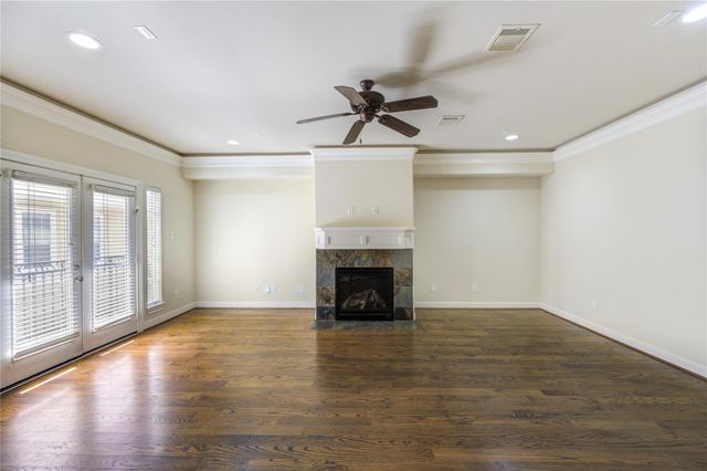 5813 Washington Avenue B, Houston, TX 77007