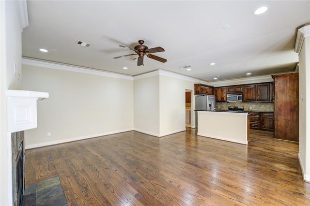 5813 Washington Avenue B, Houston, TX 77007