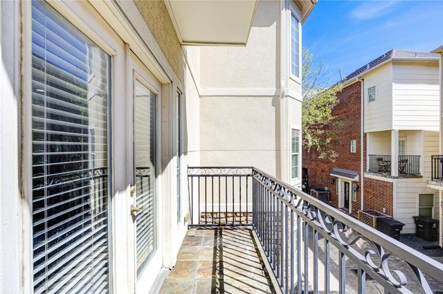 5813 Washington Avenue B, Houston, TX 77007