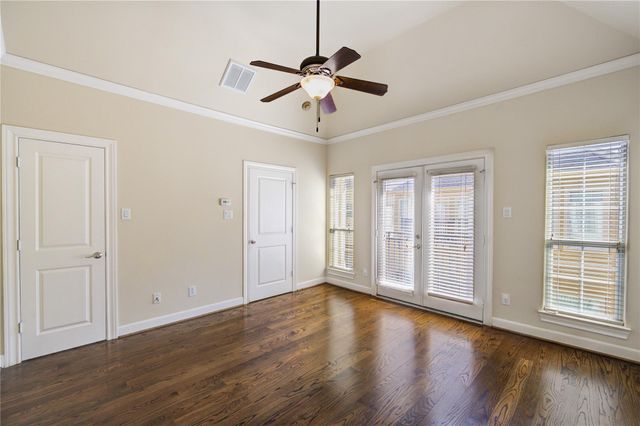5813 Washington Avenue B, Houston, TX 77007