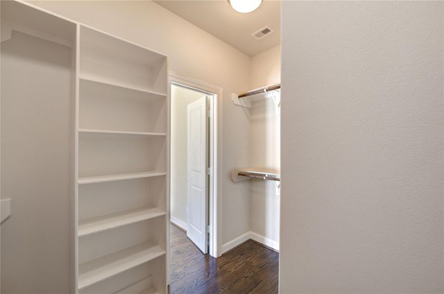 5813 Washington Avenue B, Houston, TX 77007