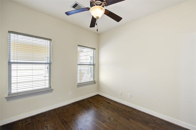 5813 Washington Avenue B, Houston, TX 77007