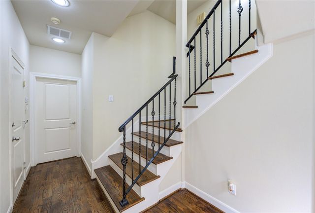 5813 Washington Avenue B, Houston, TX 77007