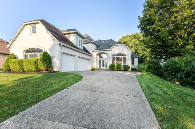 6610 Royal Oakland Drive, Indianapolis, IN 46236