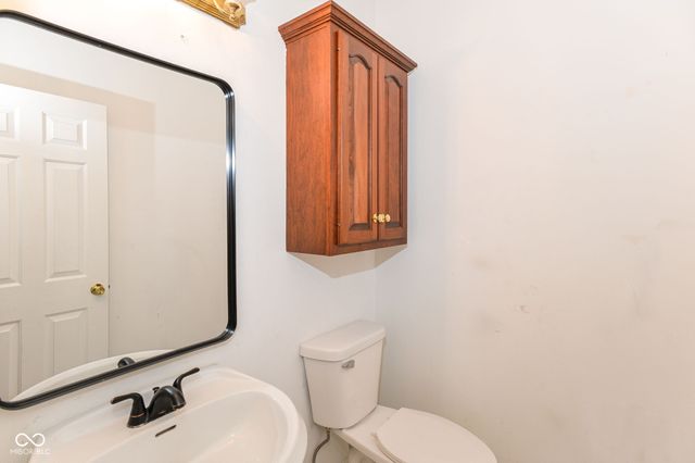 6610 Royal Oakland Drive, Indianapolis, IN 46236