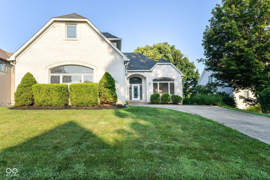 6610 Royal Oakland Drive, Indianapolis, IN 46236