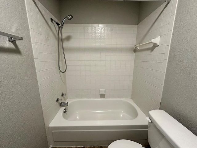 709 Out West Trail, Yukon, OK 73099