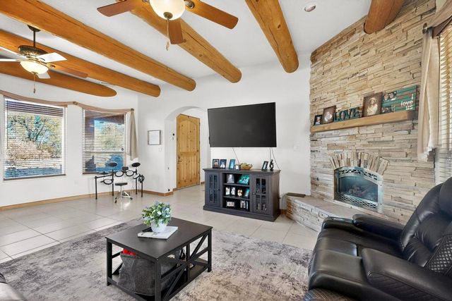 44 Vista Encantada Drive, Edgewood, NM 87015