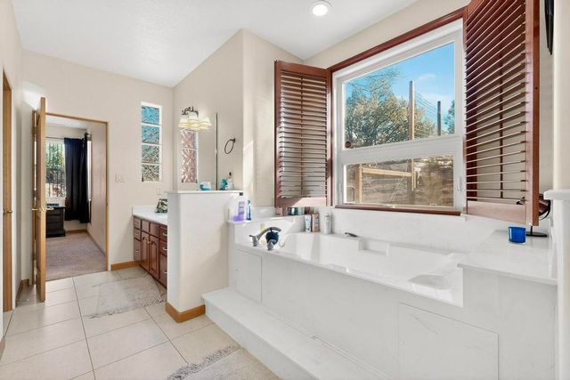 44 Vista Encantada Drive, Edgewood, NM 87015