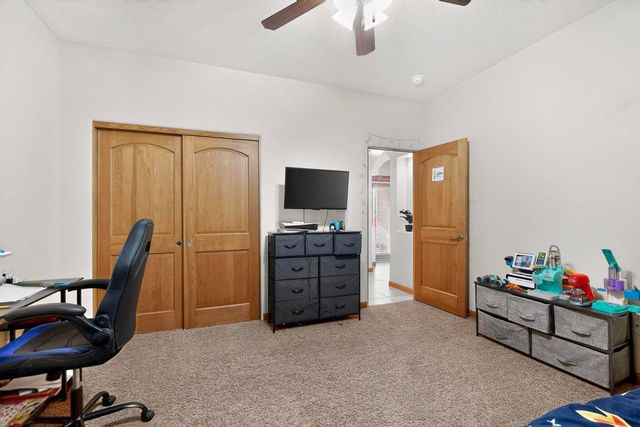 44 Vista Encantada Drive, Edgewood, NM 87015