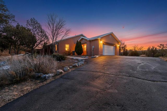 44 Vista Encantada Drive, Edgewood, NM 87015