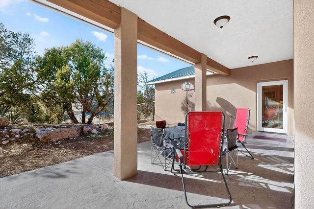 44 Vista Encantada Drive, Edgewood, NM 87015