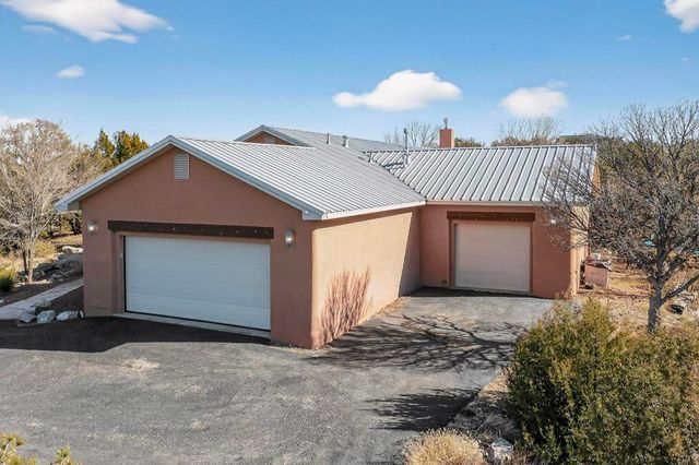 44 Vista Encantada Drive, Edgewood, NM 87015
