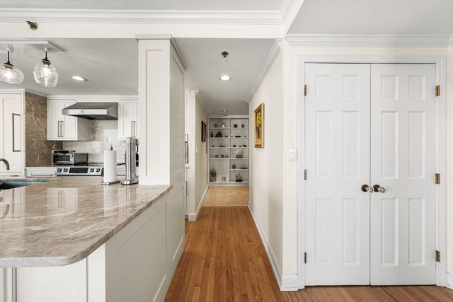 8 Museum Way 2304, Cambridge, MA 02141