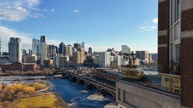 8 Museum Way 2304, Cambridge, MA 02141