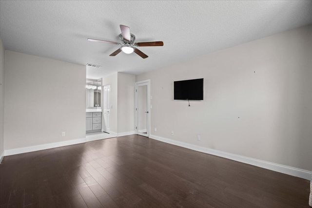 129 Moccasin Trail S, Jupiter, FL 33458