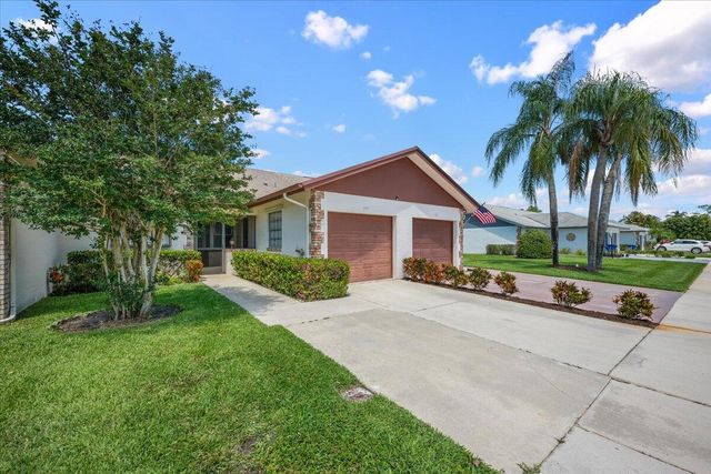 129 Moccasin Trail S, Jupiter, FL 33458