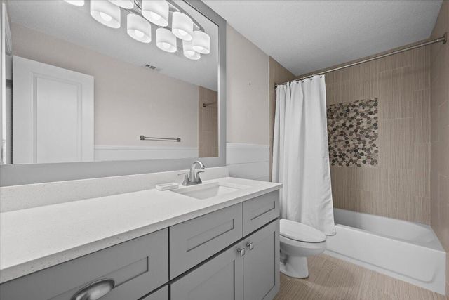 129 Moccasin Trail S, Jupiter, FL 33458