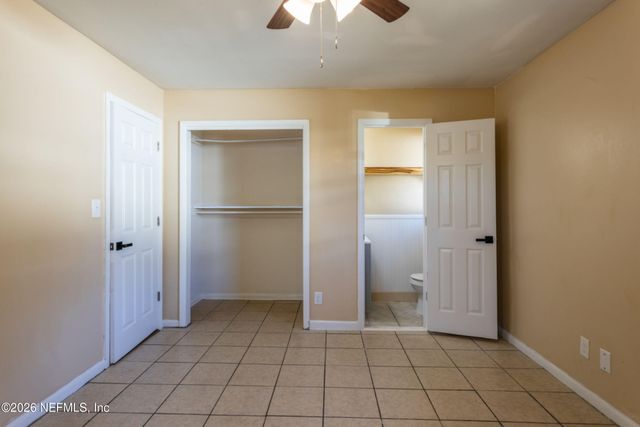 6853 LONDON BRIDGE Lane, Jacksonville, FL 32210