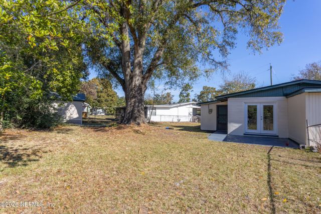 6853 LONDON BRIDGE Lane, Jacksonville, FL 32210