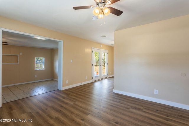 6853 LONDON BRIDGE Lane, Jacksonville, FL 32210