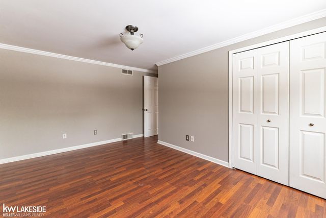 11048 Ranch Home Court, Shelby Twp, MI 48317