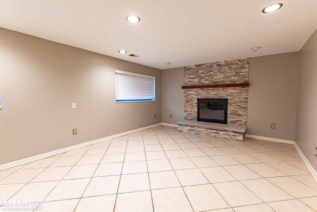 11048 Ranch Home Court, Shelby Twp, MI 48317