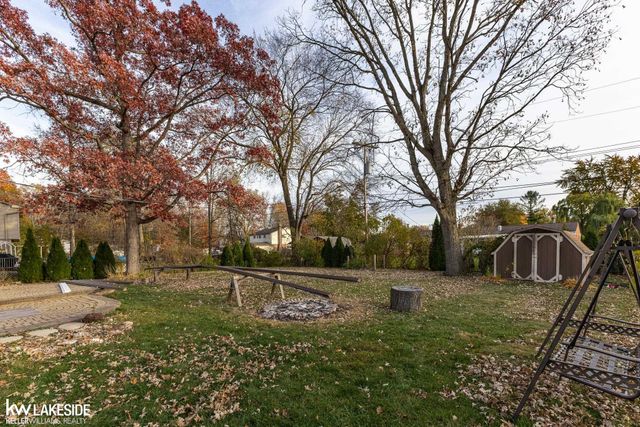 11048 Ranch Home Court, Shelby Twp, MI 48317