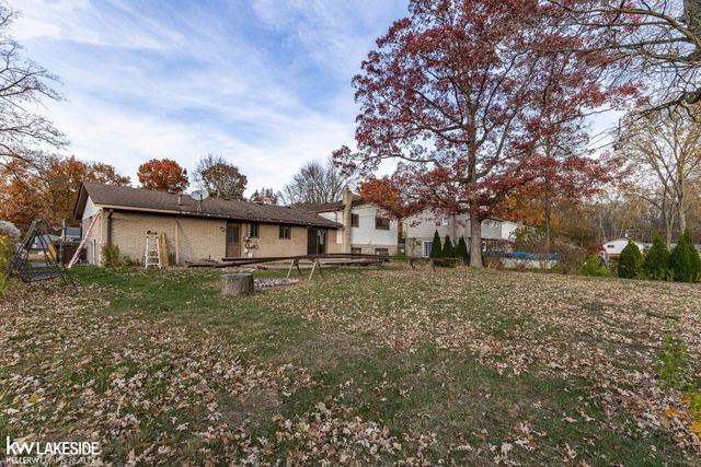 11048 Ranch Home Court, Shelby Twp, MI 48317