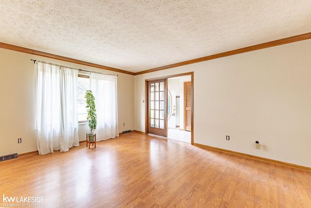 11048 Ranch Home Court, Shelby Twp, MI 48317