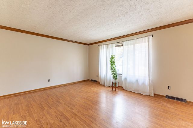 11048 Ranch Home Court, Shelby Twp, MI 48317