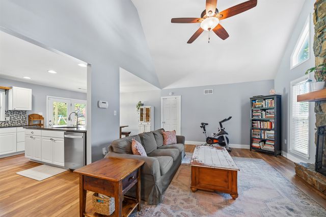 4189 LUTHER RD, Bartlett, TN 38135