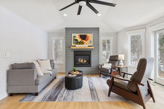 9353 Stonebridge Trail N, Stillwater, MN 55082