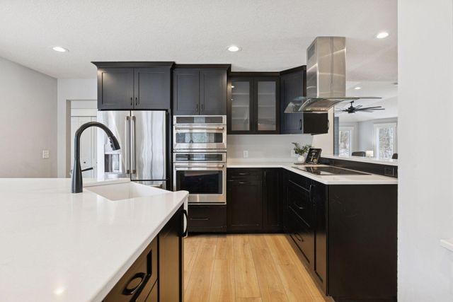 9353 Stonebridge Trail N, Stillwater, MN 55082