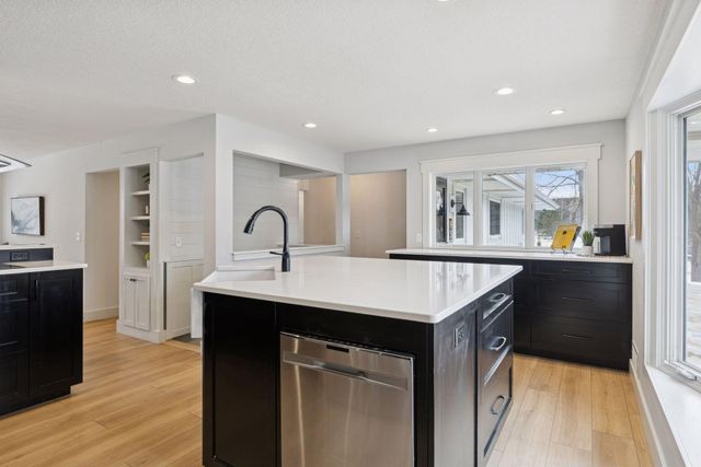 9353 Stonebridge Trail N, Stillwater, MN 55082