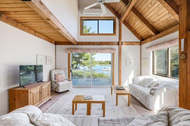 80 Summersea Road, Mashpee, MA 02649