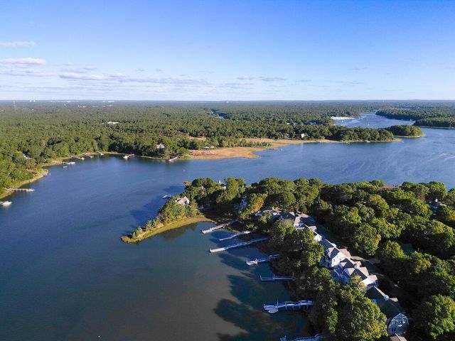 80 Summersea Road, Mashpee, MA 02649