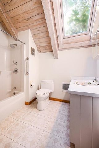 80 Summersea Road, Mashpee, MA 02649