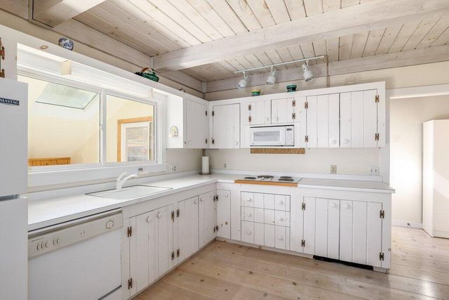 80 Summersea Road, Mashpee, MA 02649