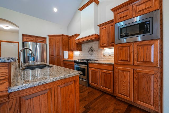1910 N Jason Dr, El Dorado, KS 67042