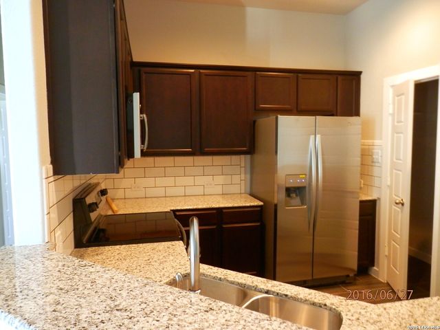 514 CREEKSIDE FRST, New Braunfels, TX 78130