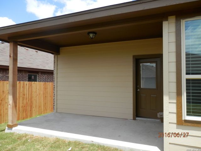 514 CREEKSIDE FRST, New Braunfels, TX 78130