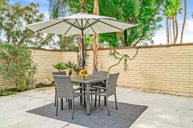 299 Cordoba Way, Palm Desert, CA 92260