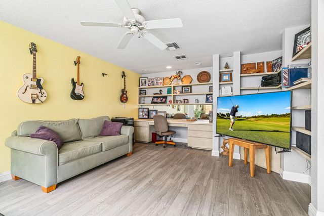 299 Cordoba Way, Palm Desert, CA 92260