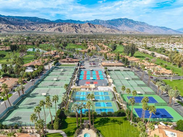 299 Cordoba Way, Palm Desert, CA 92260
