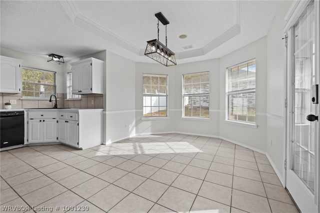 2728 Elfen Glen, Van Buren, AR 72956