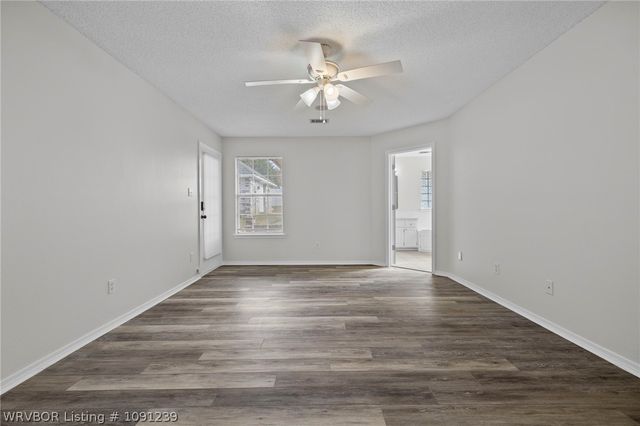 2728 Elfen Glen, Van Buren, AR 72956