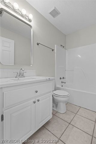 2728 Elfen Glen, Van Buren, AR 72956